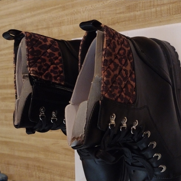 Nine West NIB black with leopard detail boots - Picture 4 of 8